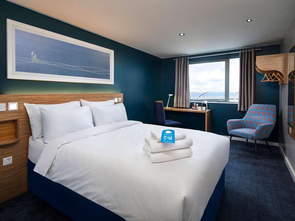 Travelodge London Ealing Oda fotoğraf