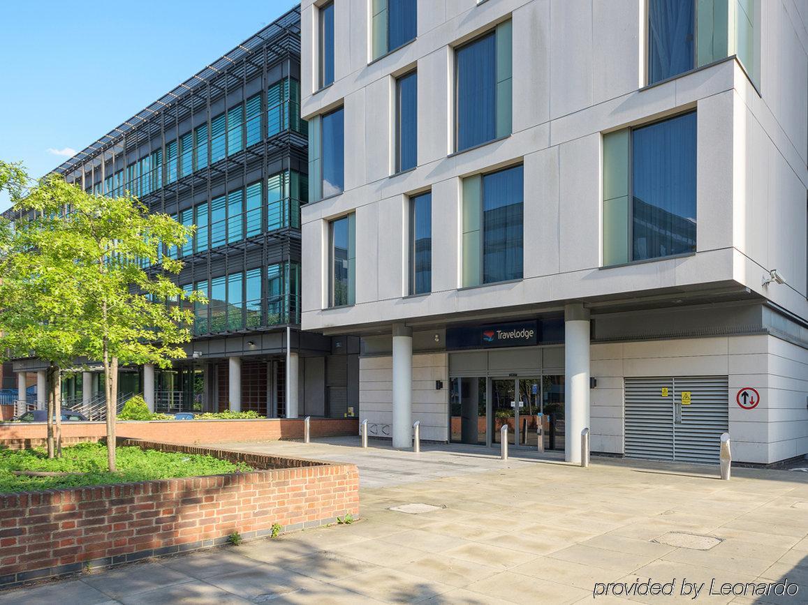 Travelodge London Ealing Dış mekan fotoğraf