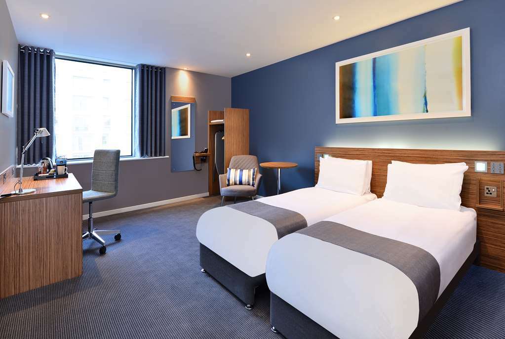 Travelodge London Ealing Oda fotoğraf