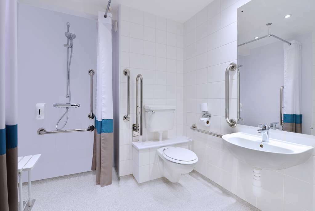 Travelodge London Ealing Oda fotoğraf