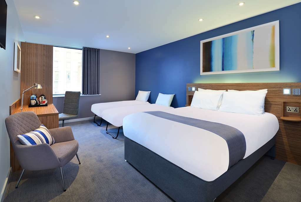 Travelodge London Ealing Oda fotoğraf